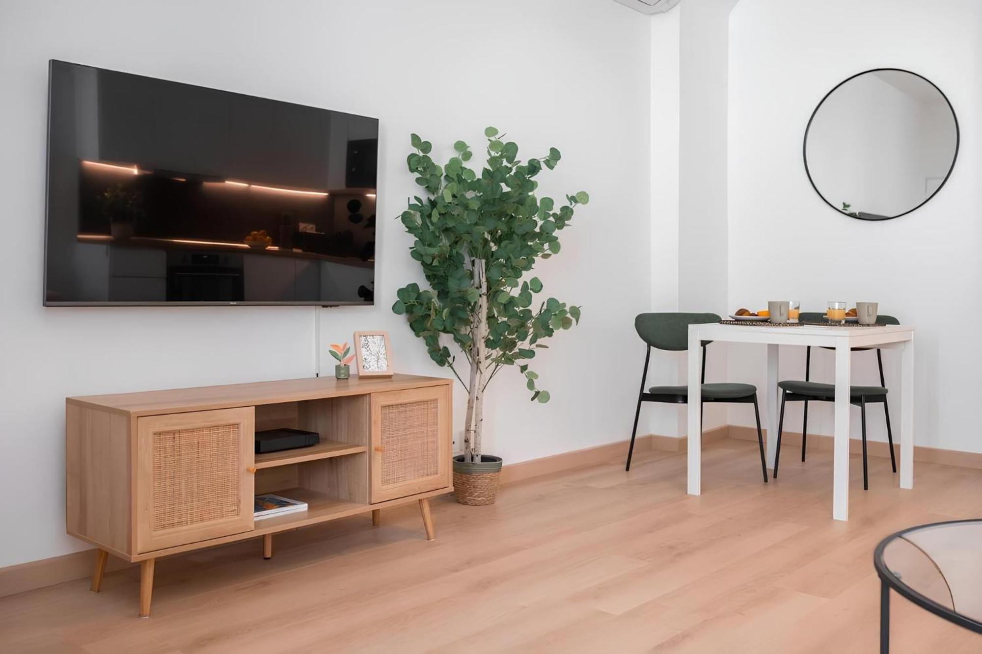 Cozy Appartement Plein Centre, Proche Gare/Plage Mentona Zewnętrze zdjęcie